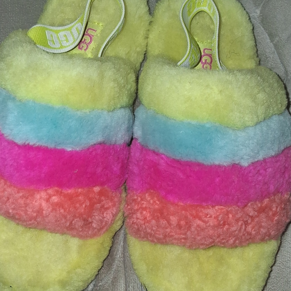 UGG Kids Rainbow Fuzzy Slide Sandals in Pink, Orange, Blue, Cream